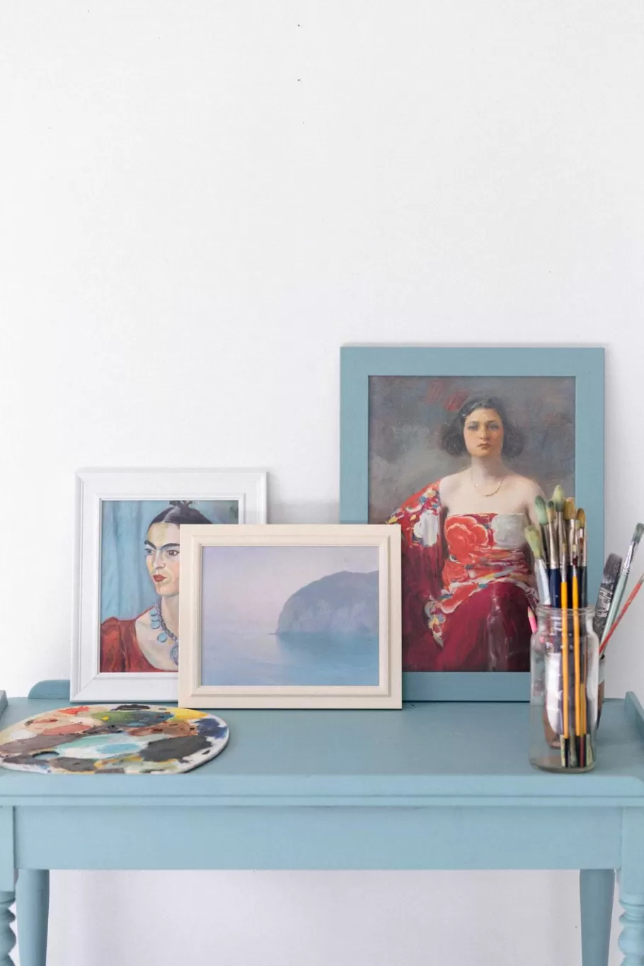 Women Lazybones Art Print Set - Blue Light