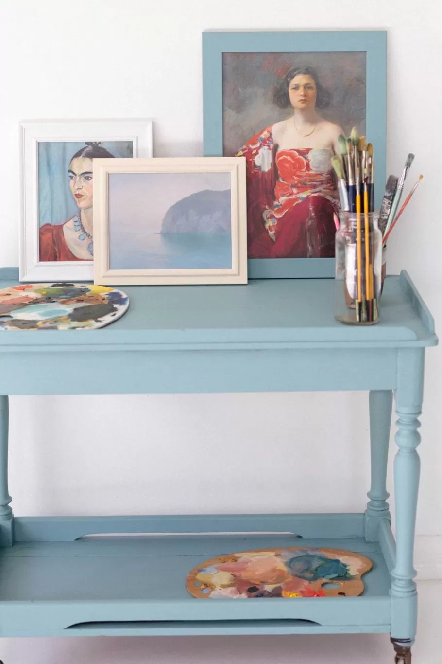 Women Lazybones Art Print Set - Blue Light