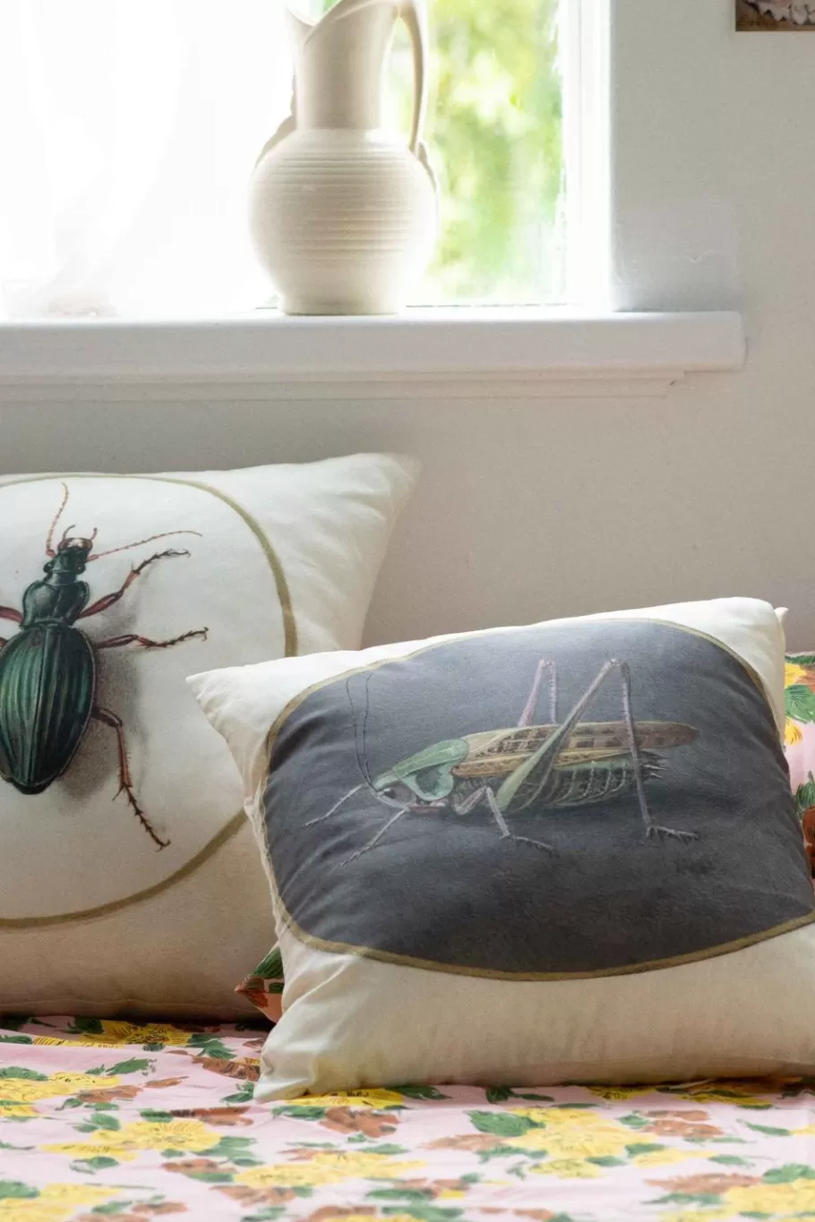 grasshopper_cushion_cover_4.webp Women Lazybones Grasshopper Cushion Cover