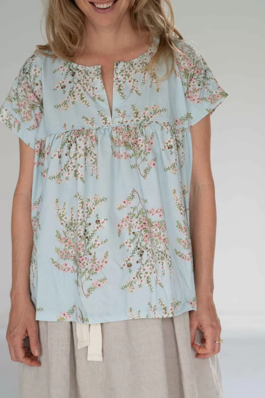 julia_top_manuka_2.webp Women Lazybones Julia Top Manuka