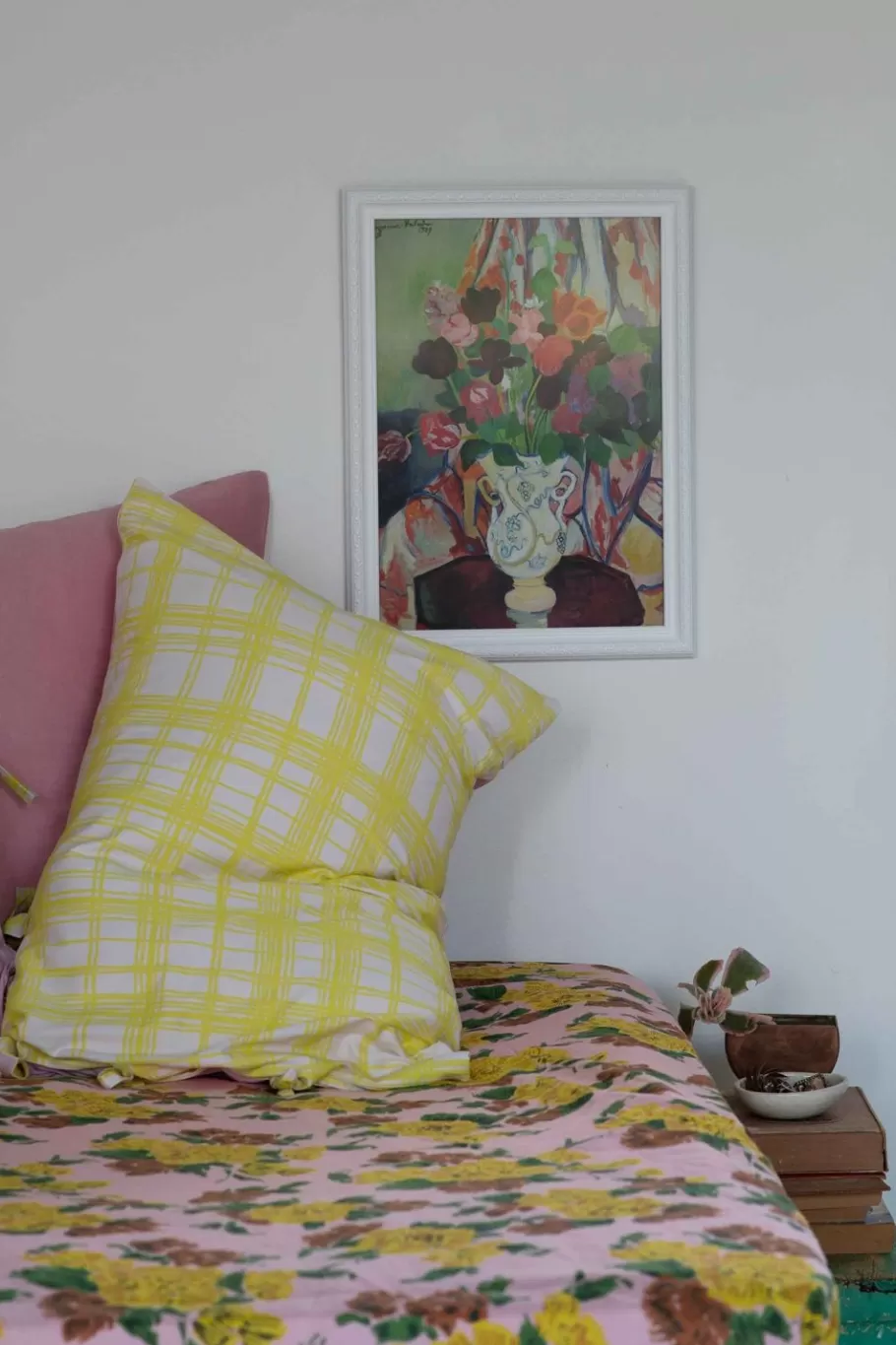 rainbow_floral_pink_pillowcase_set_organic_cotton_3.webp Women Lazybones Rainbow Floral Pink Pillowcase Set *Organic Cotton